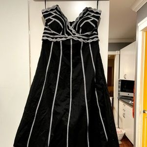 White House Black Market Strapless Dress